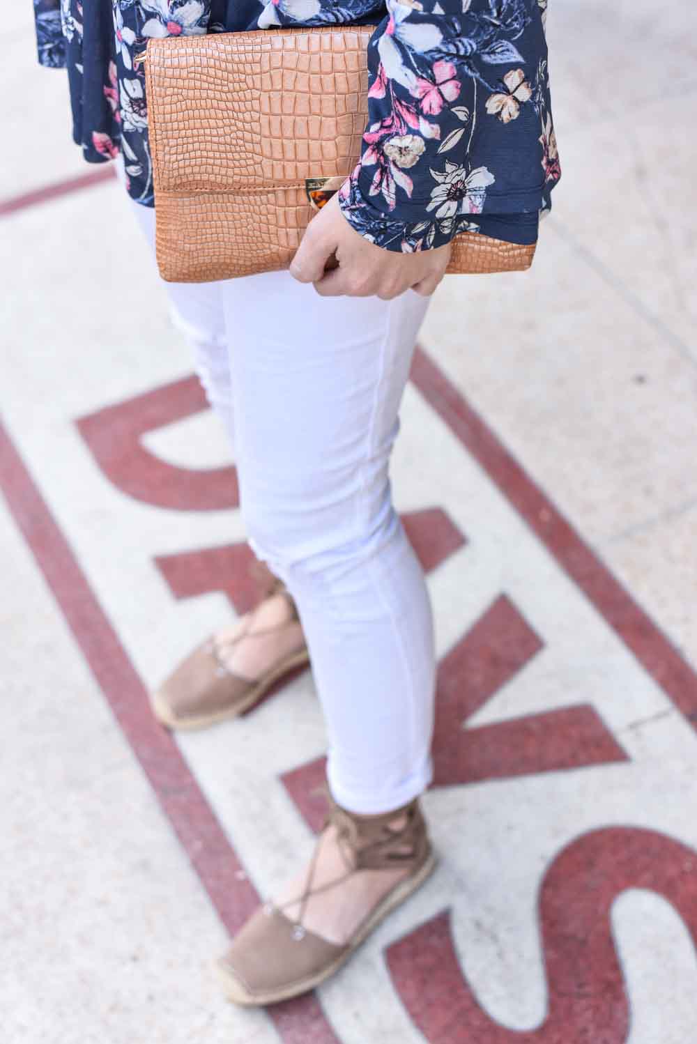 spring floral casual look