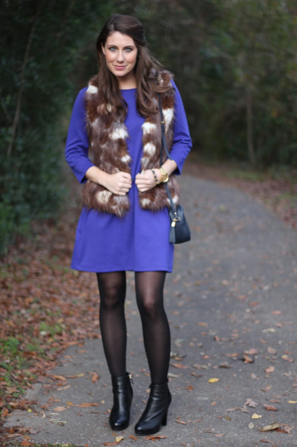 shift dress with tights